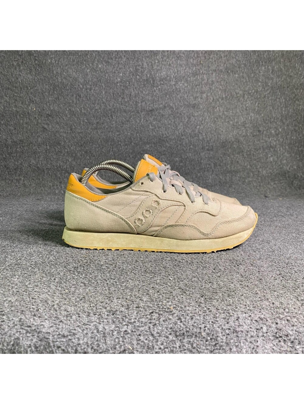 Saucony Shoes Womens Size 8.5 Beige Canvas Low Top Casual Sneakers S60272-2 - Picture 2 of 9